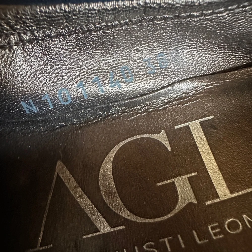 AGL navy blue leather kitten block heels with buckle detail, size 38 (US 8)